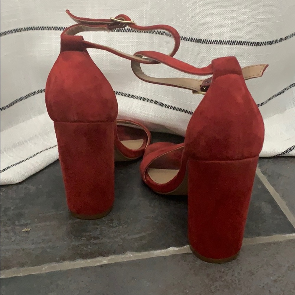 Red Heels - Picture 2 of 4